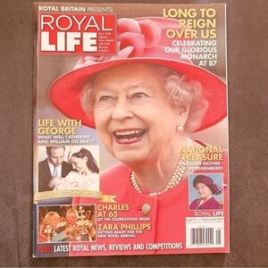 ROYAL Life - Issue 7 (2013)